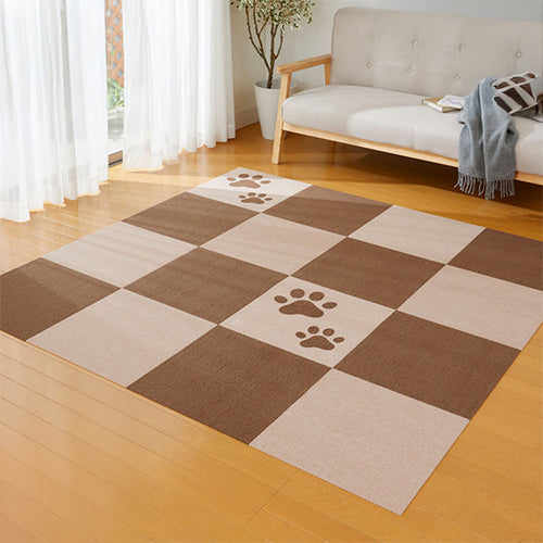 サンコー おくだけ吸着 おあそびマット 肉球 45×45cm 2枚入 タイルマット はっ水 滑り止め 洗える 撥水タイルマット 撥水マット ジョイントマット ペット マット 床暖房対応 消臭加工 国産 厚さ4mm