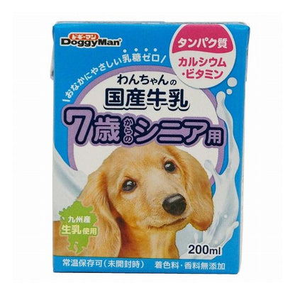 【12個セット】 ドギーマン わんちゃんの国産牛乳 7歳からのシニア用 200ml x12